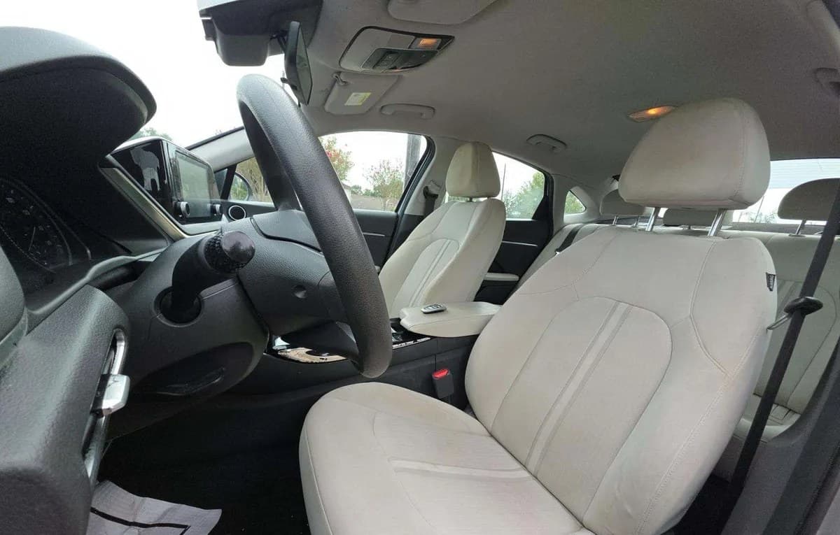 2021 HYUNDAI SONATA SEL 4