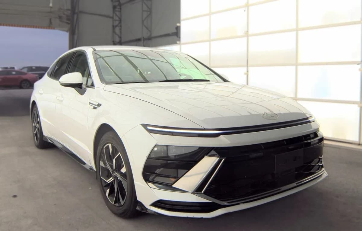 2025 HYUNDAI SONATA SEL 4
