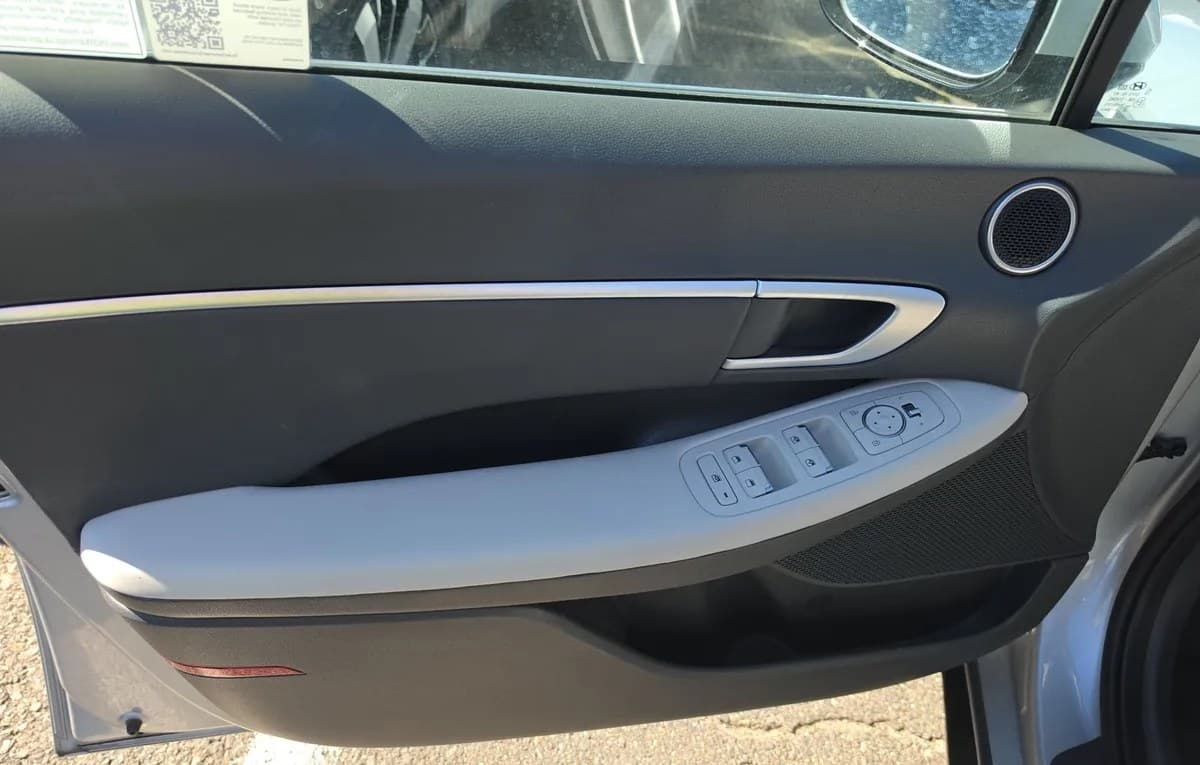2025 HYUNDAI SONATA SEL 6