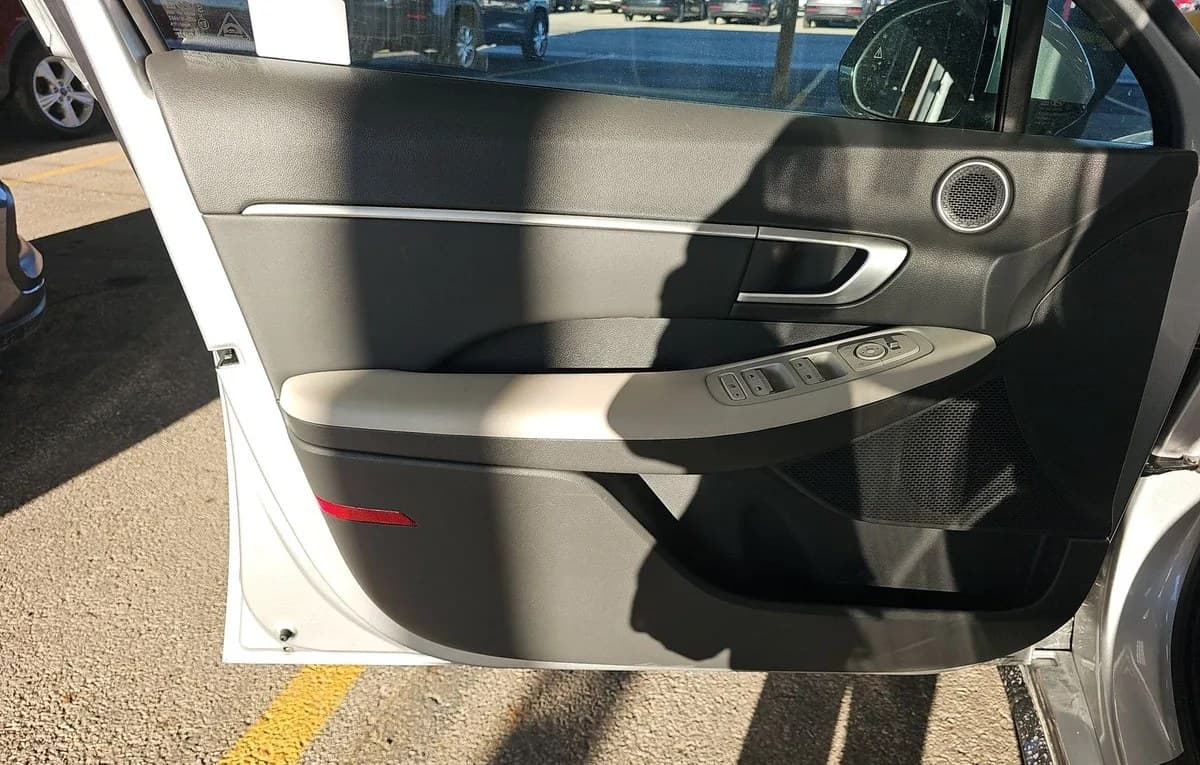 2025 HYUNDAI SONATA SEL 6