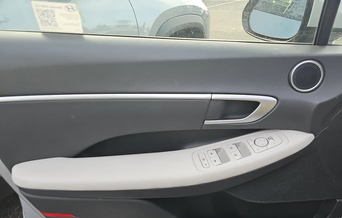 2025 HYUNDAI SONATA SEL 6