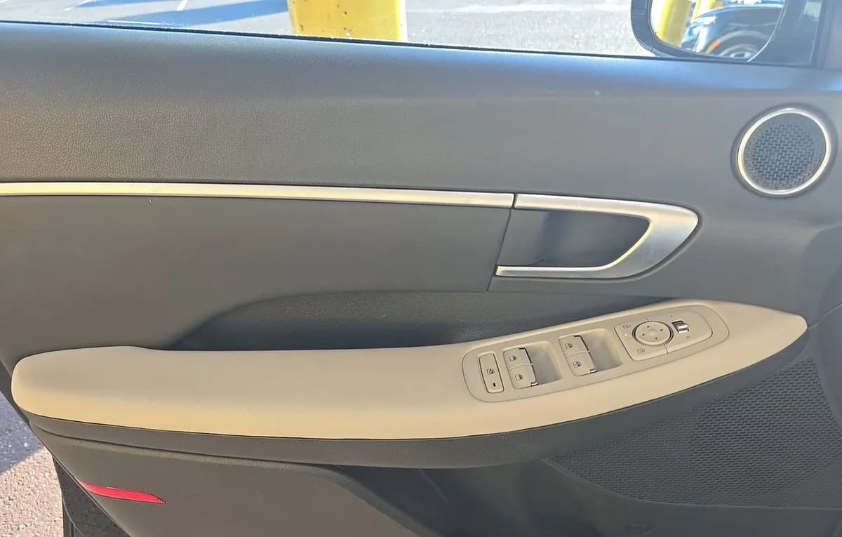 2025 HYUNDAI SONATA SEL 6