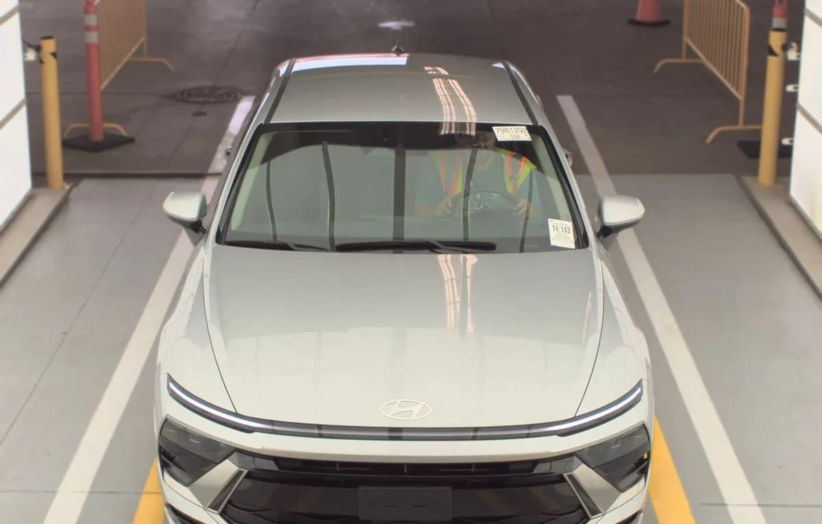 2025 HYUNDAI SONATA SEL 3