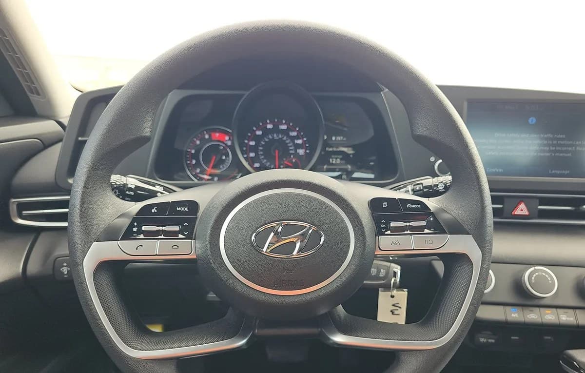 2021 HYUNDAI ELANTRA SE 7