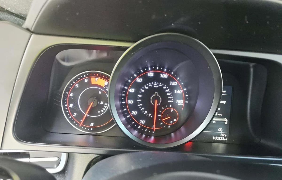 2023 HYUNDAI ELANTRA SE 6