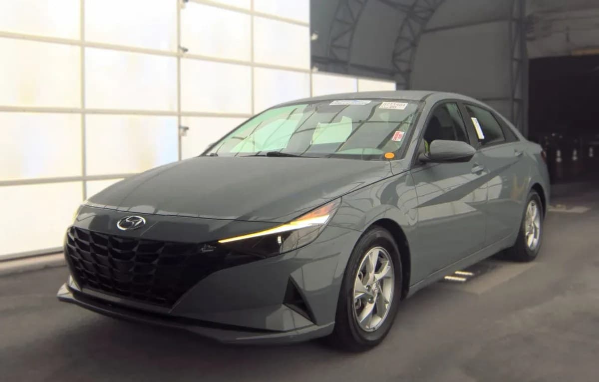 2021 HYUNDAI ELANTRA SE 2