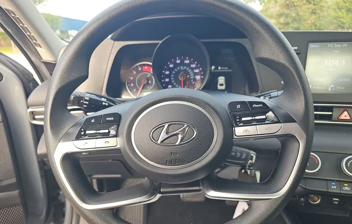 2021 HYUNDAI ELANTRA SE 7