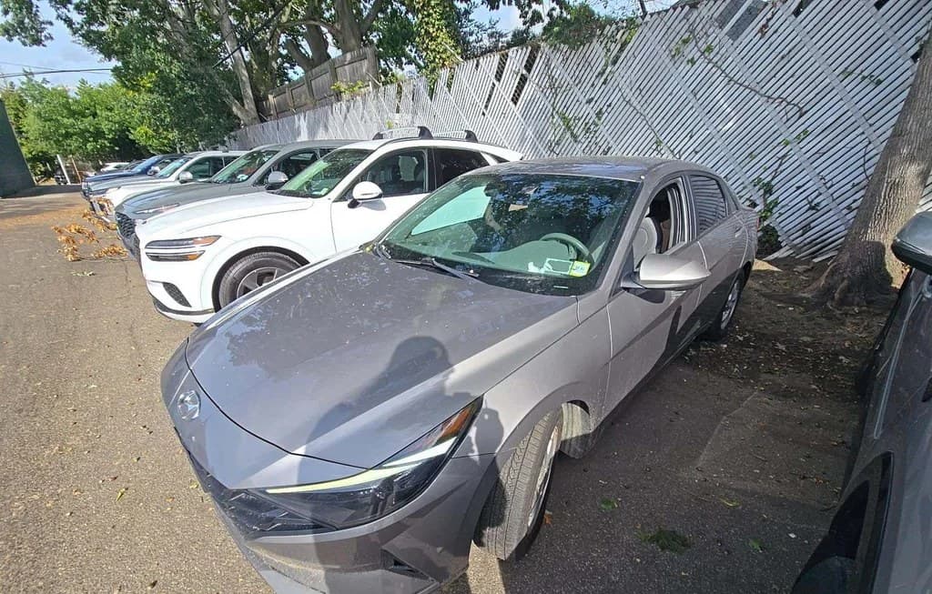 2021 HYUNDAI ELANTRA SE