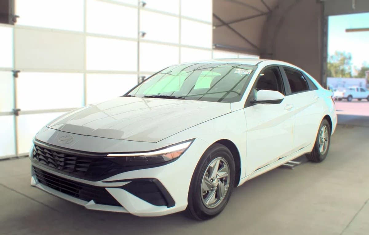 2026 HYUNDAI ELANTRA SE 2