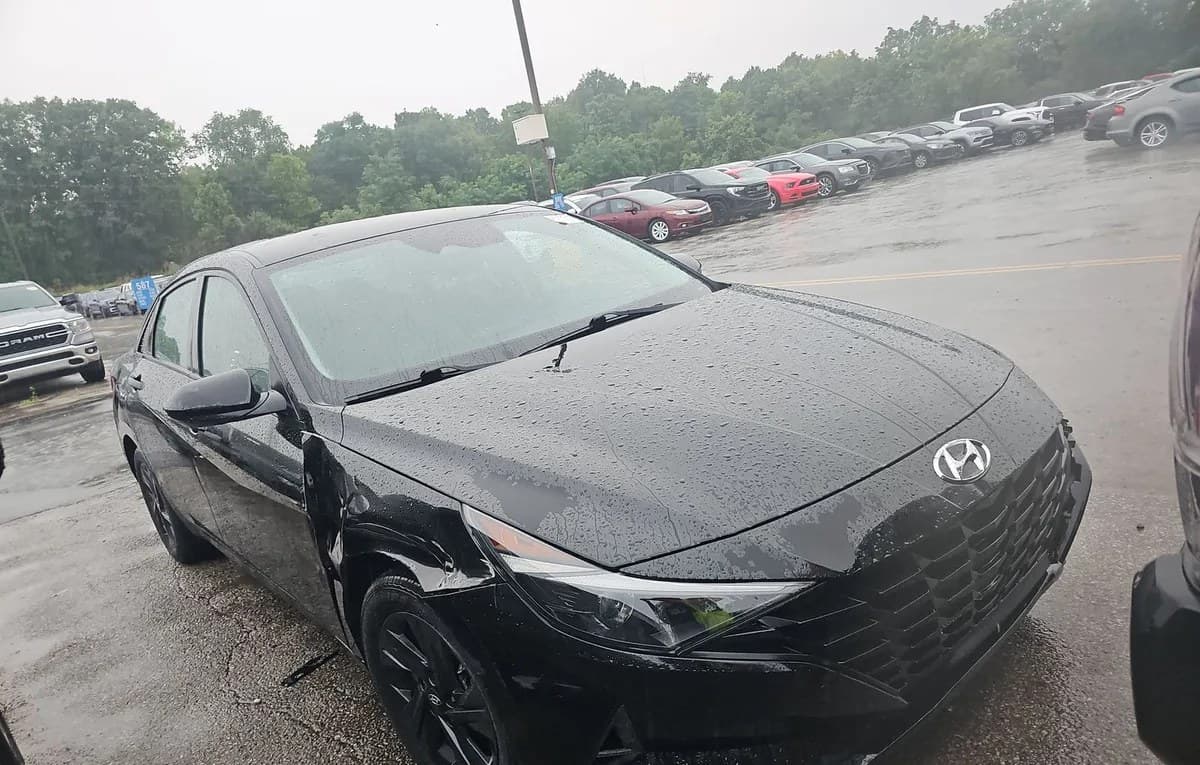 2023 HYUNDAI ELANTRA SEL 4
