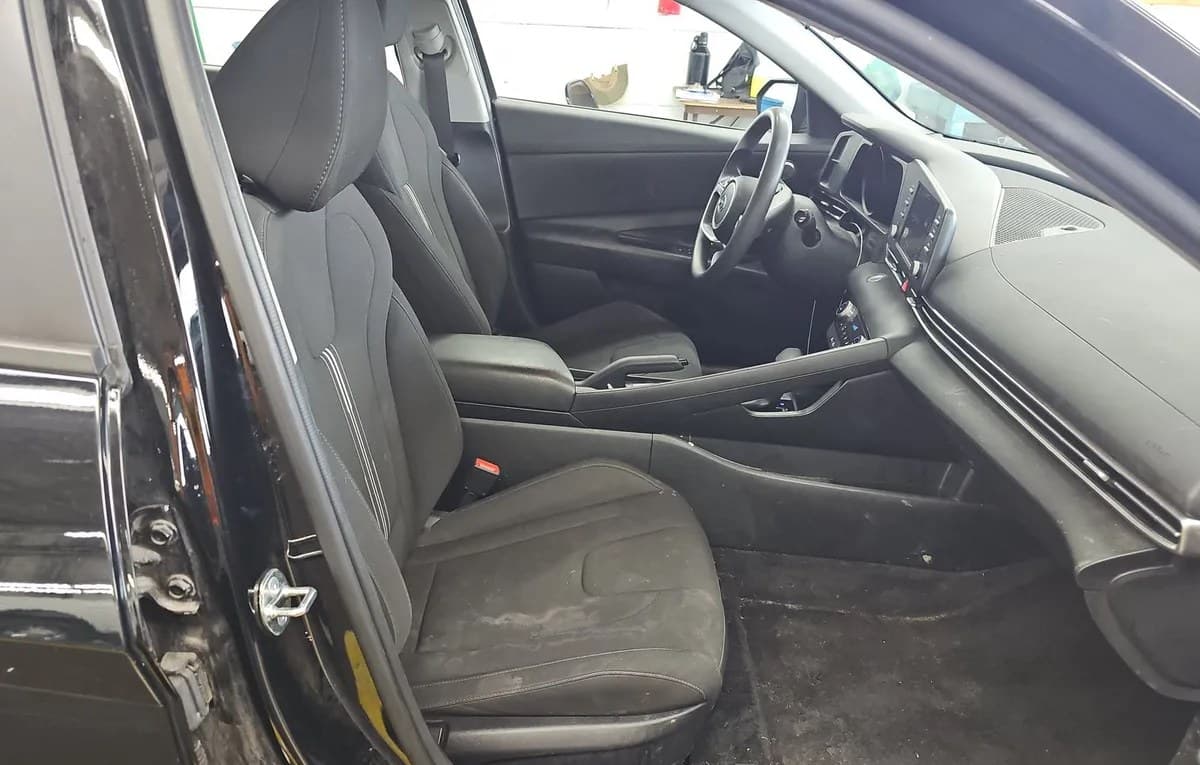 2023 HYUNDAI ELANTRA SEL 5