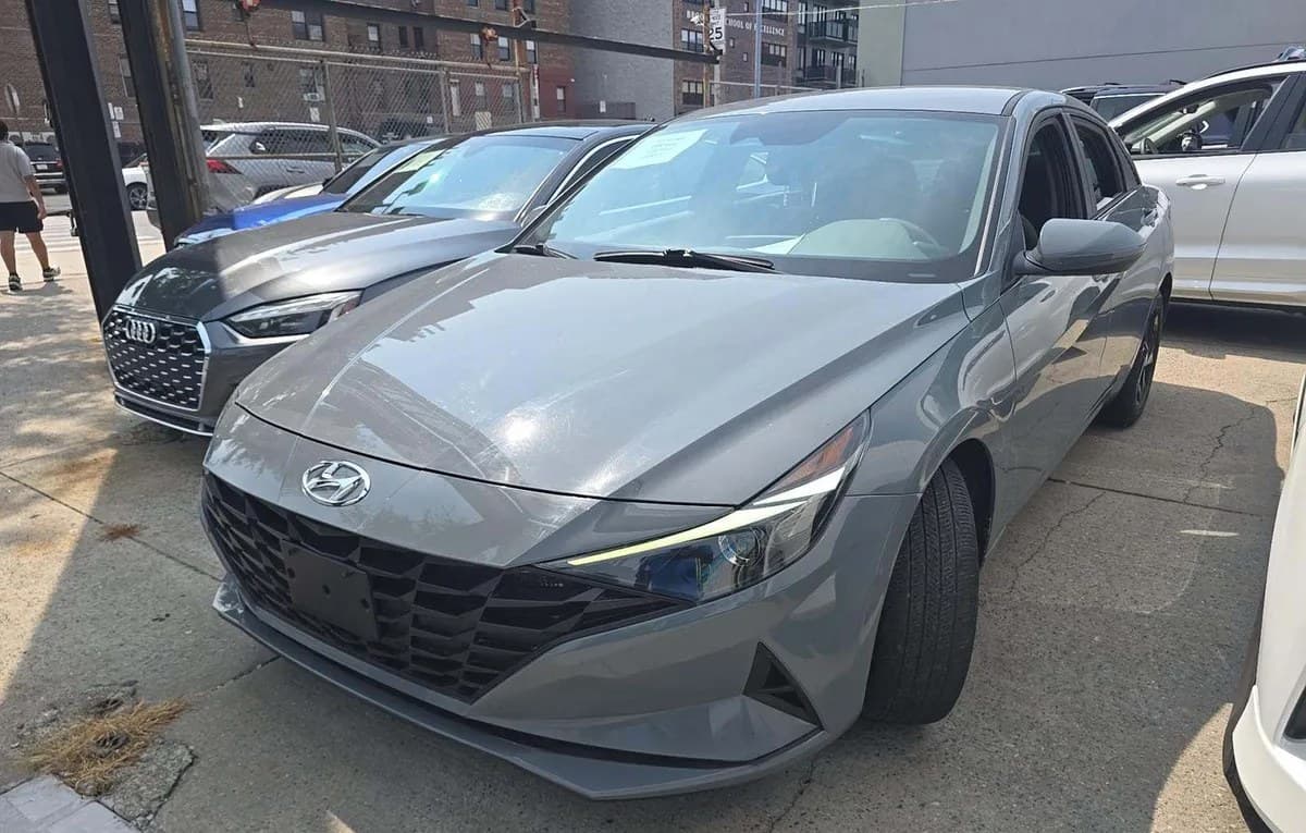 2022 HYUNDAI ELANTRA SEL 2