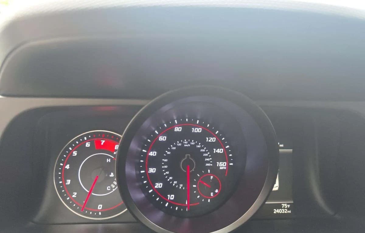 2023 HYUNDAI ELANTRA SEL 6