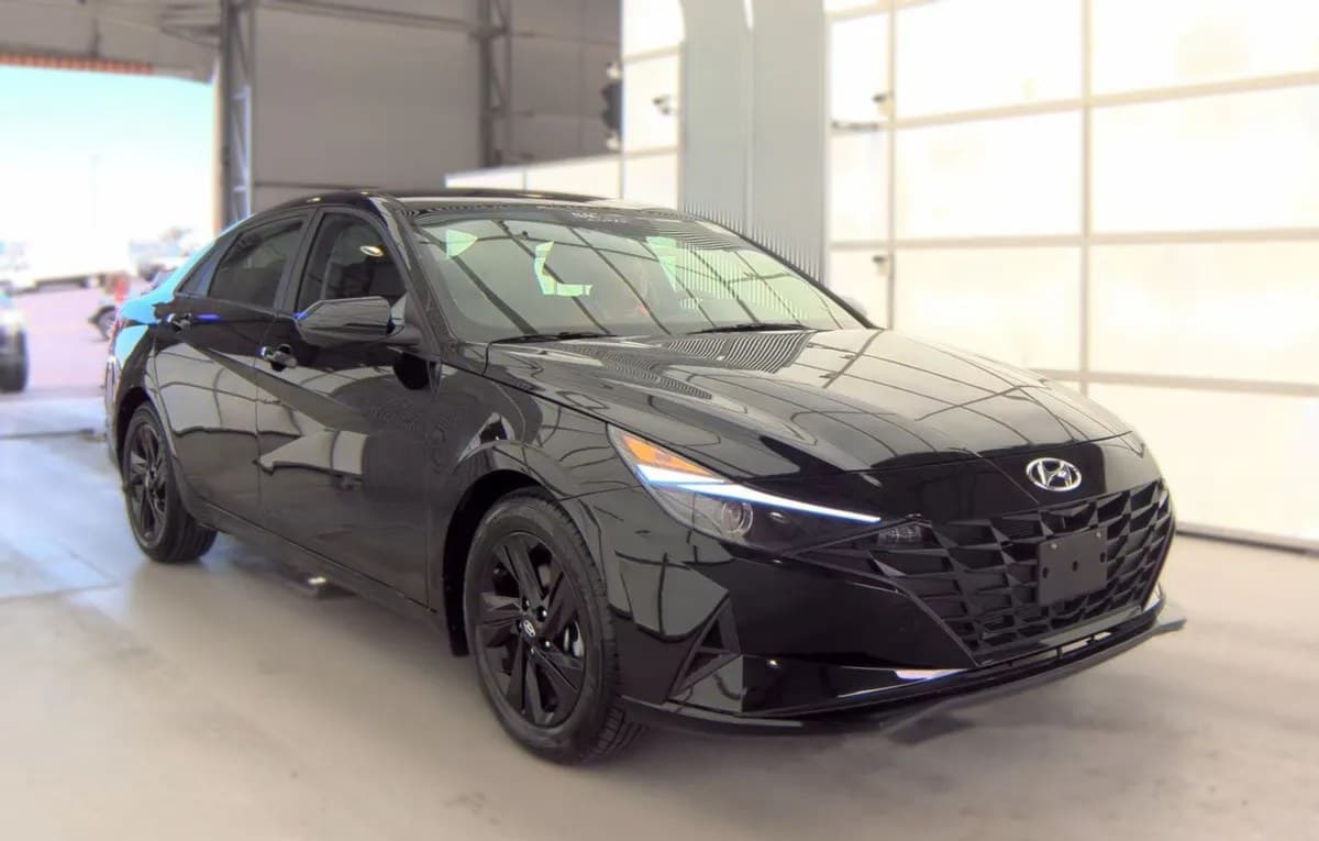 2023 HYUNDAI ELANTRA SEL 4