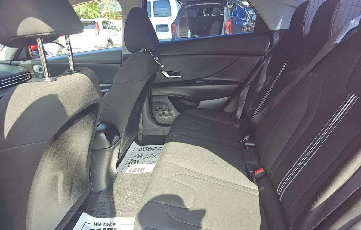 2023 HYUNDAI ELANTRA SEL 7