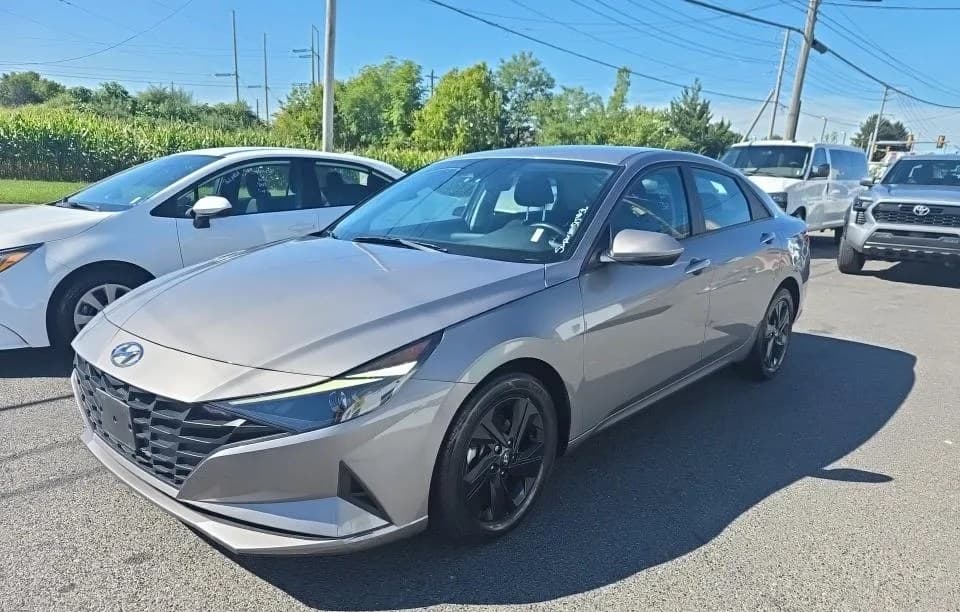2023 HYUNDAI ELANTRA SEL