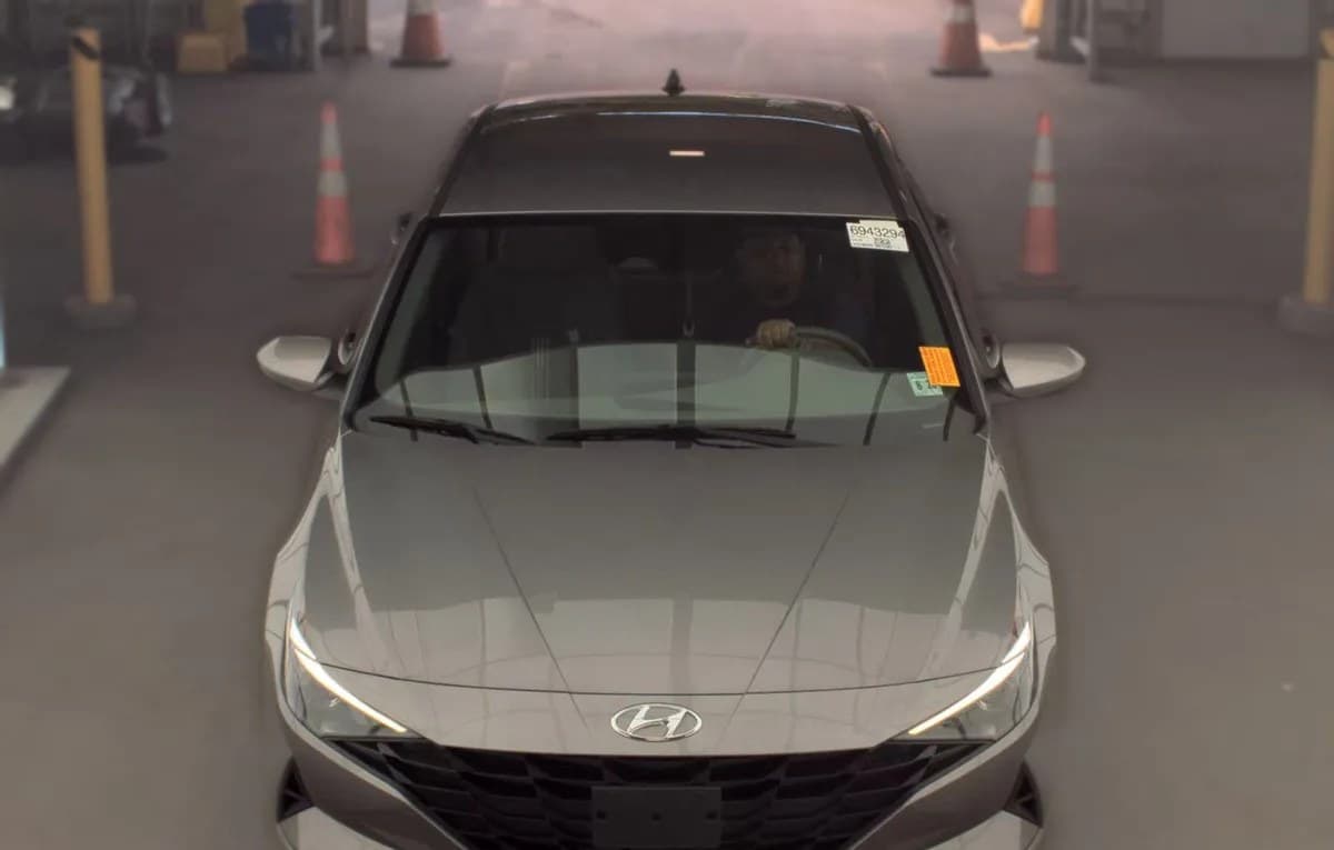 2023 HYUNDAI ELANTRA SEL 3