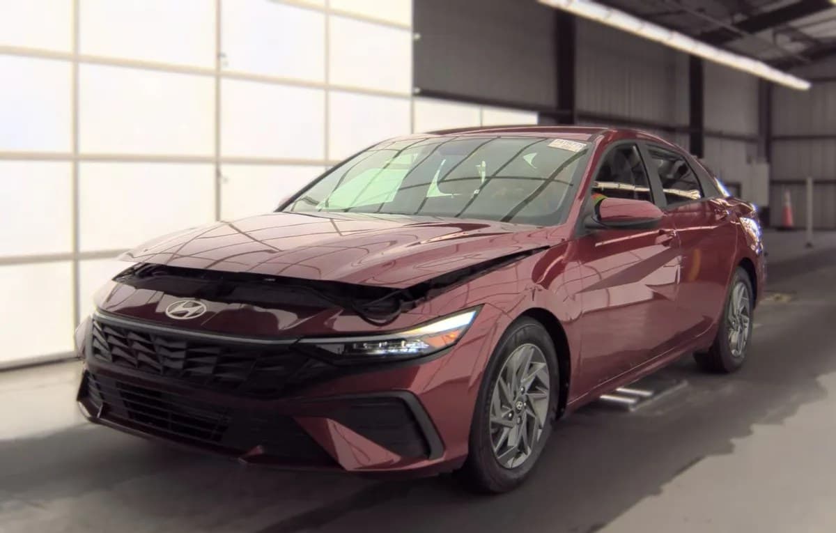 2024 HYUNDAI ELANTRA SEL 2