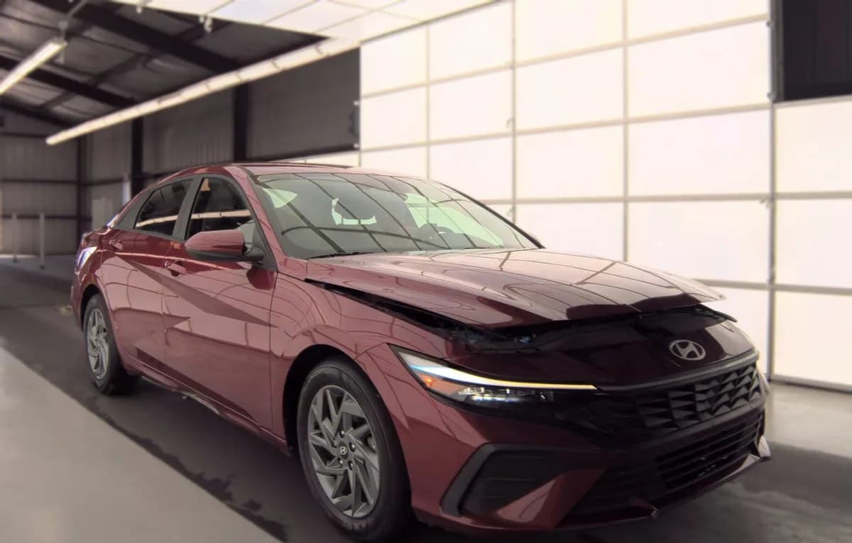 2024 HYUNDAI ELANTRA SEL 4