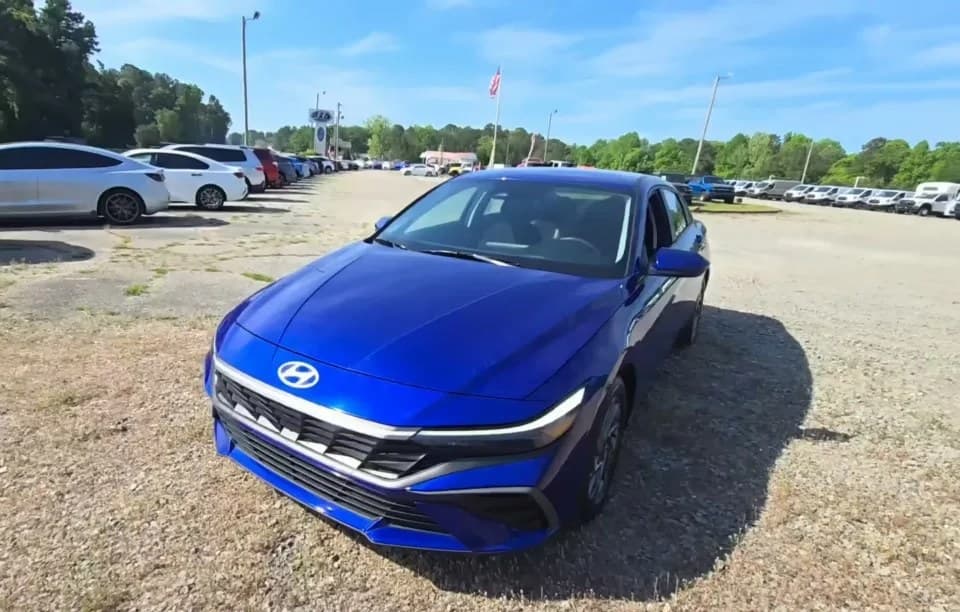 2024 HYUNDAI ELANTRA SEL 2
