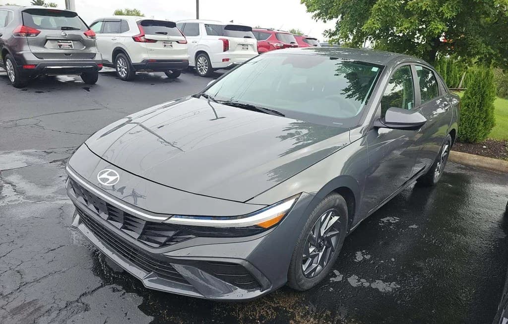 2024 HYUNDAI ELANTRA SEL