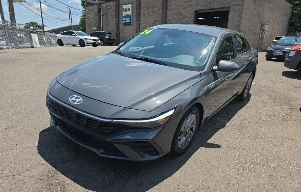 2024 HYUNDAI ELANTRA SEL 1