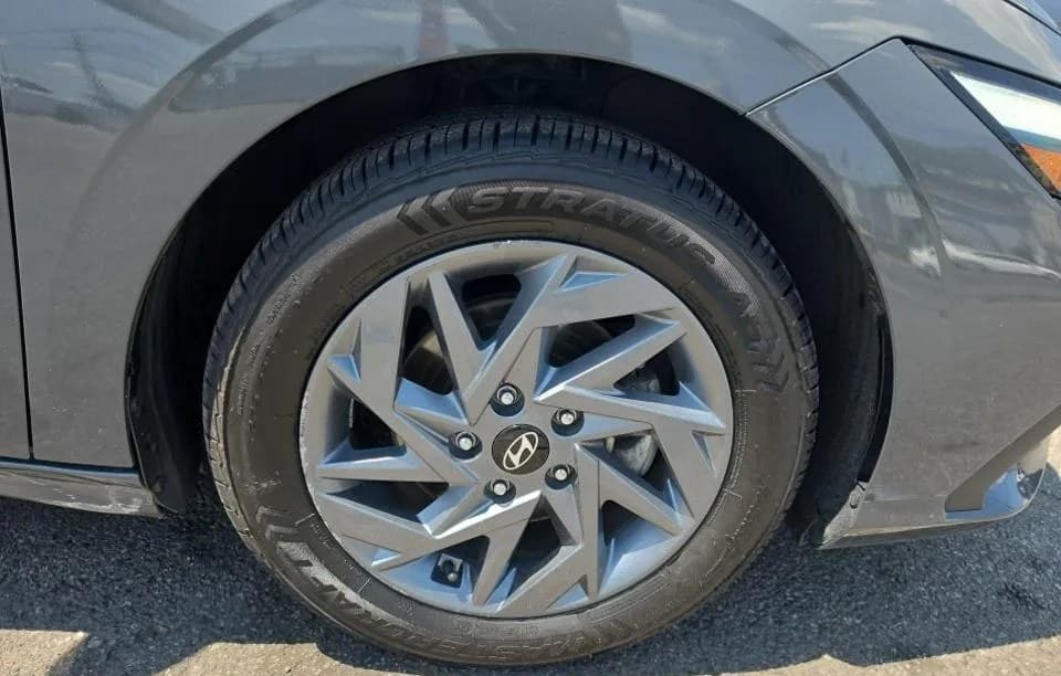 2024 HYUNDAI ELANTRA SEL 6