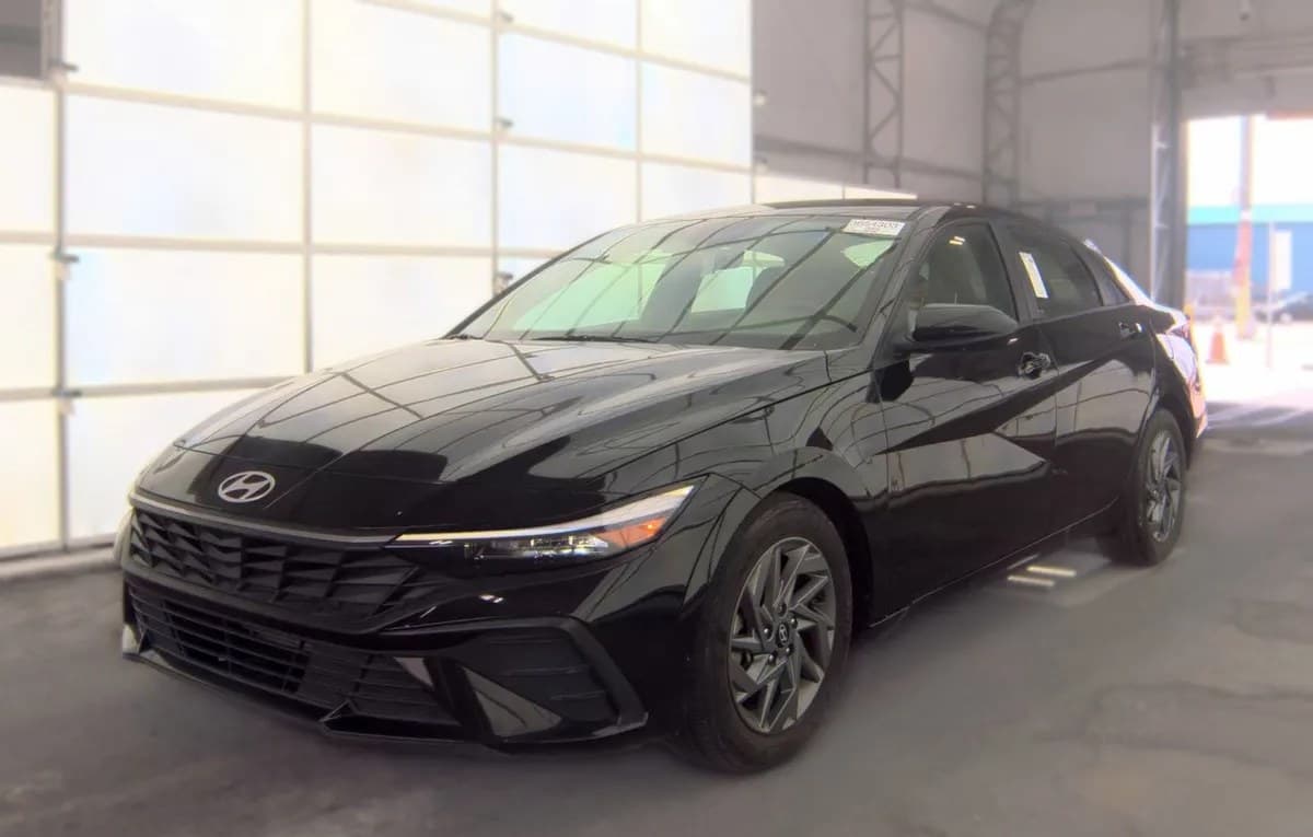 2024 HYUNDAI ELANTRA SEL 2