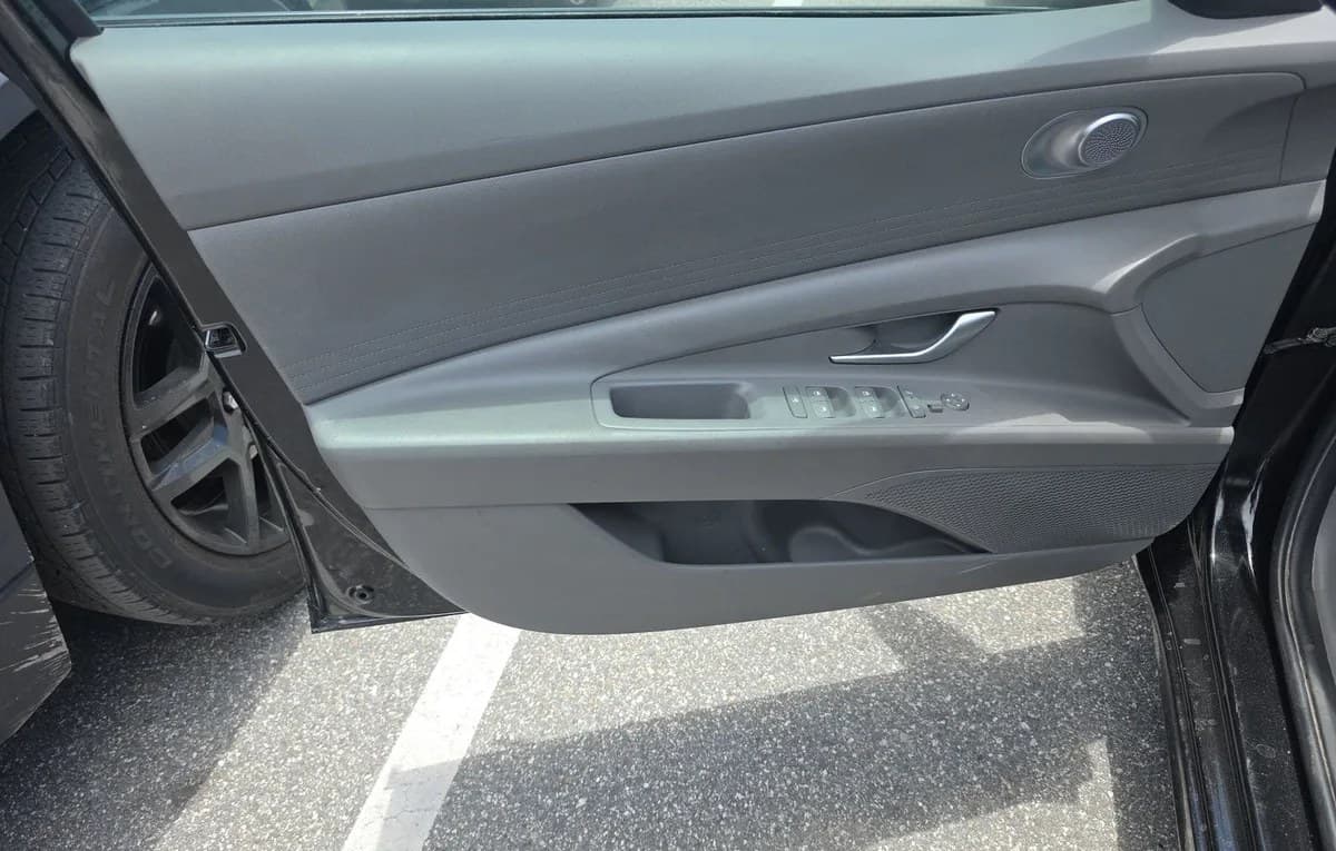 2024 HYUNDAI ELANTRA SEL 6