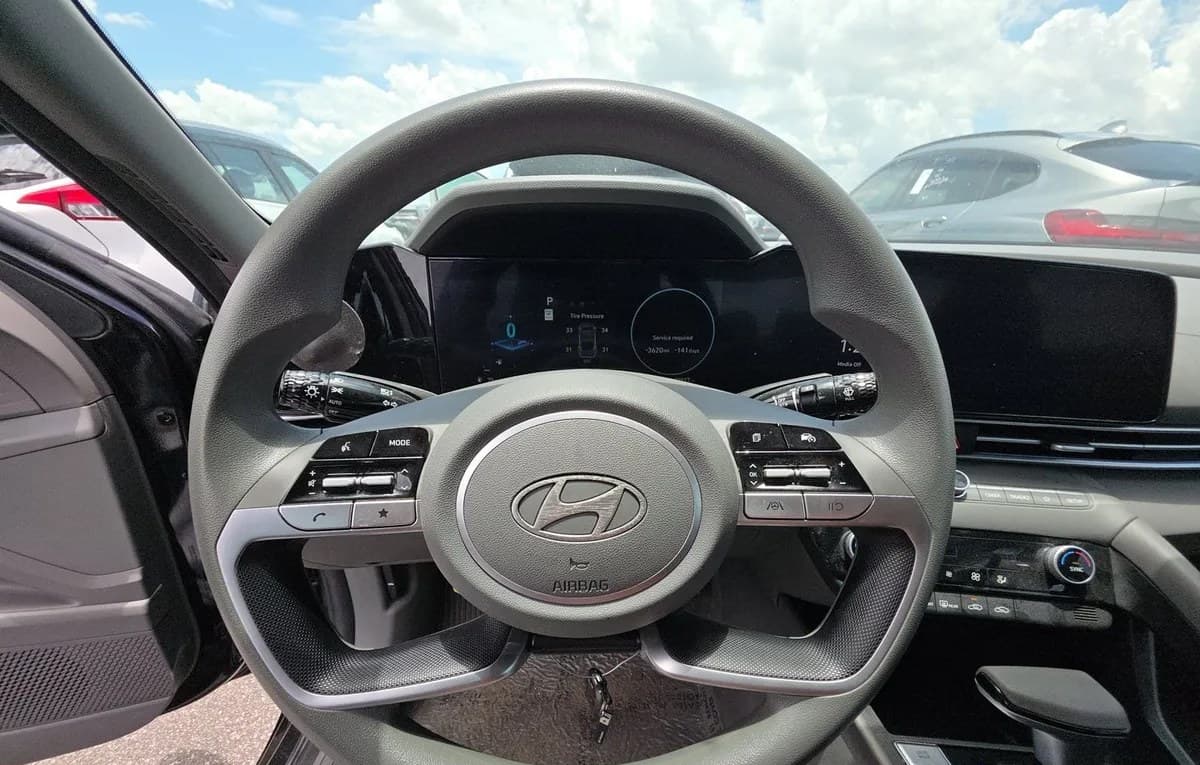 2024 HYUNDAI ELANTRA SEL 7