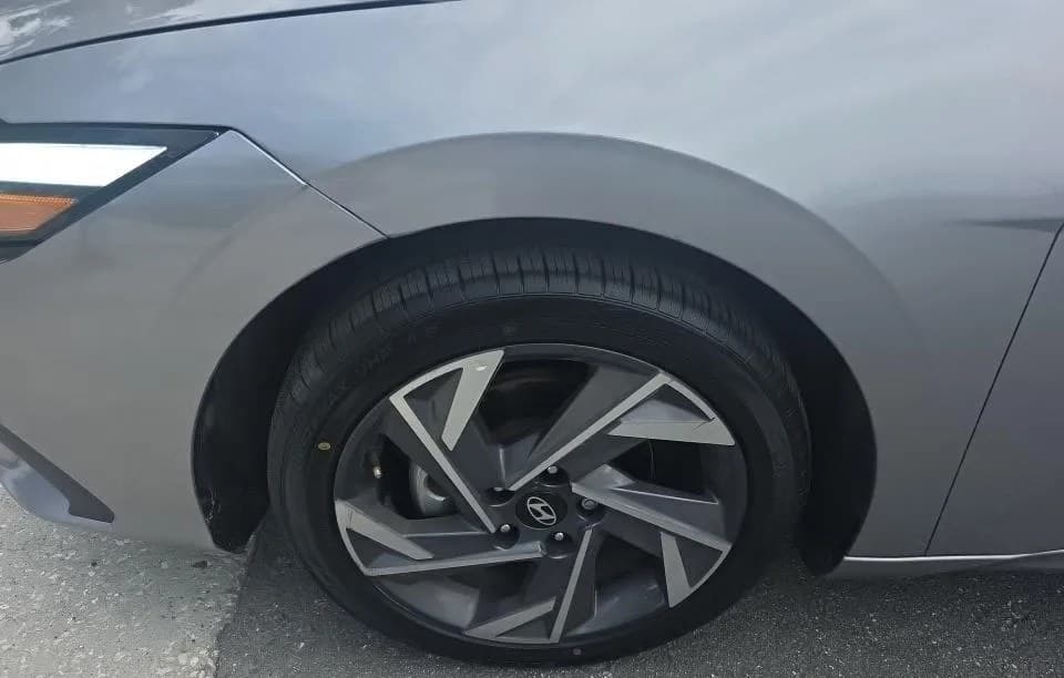 2025 HYUNDAI ELANTRA SEL Sport 5