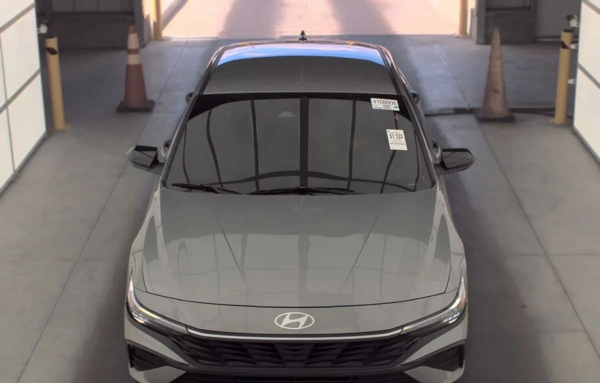 2025 HYUNDAI ELANTRA SEL Sport 3