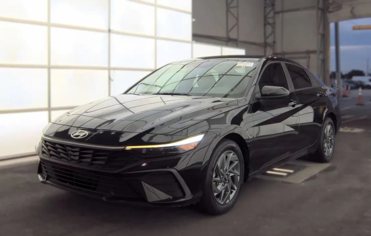 2024 HYUNDAI ELANTRA SEL 2