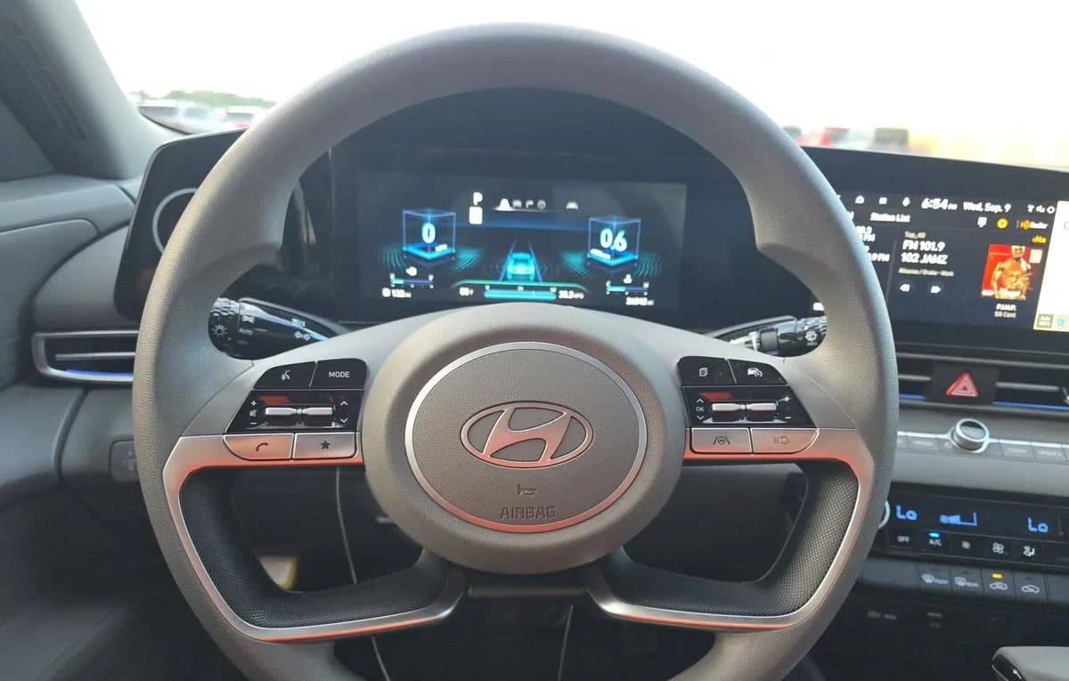 2024 HYUNDAI ELANTRA SEL 7