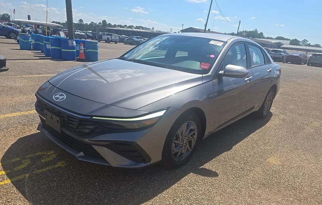 2024 HYUNDAI ELANTRA SEL