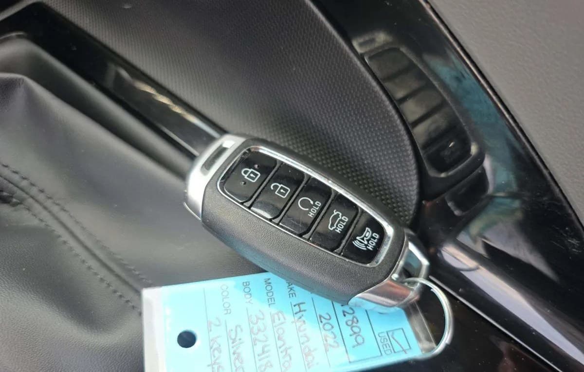 2022 HYUNDAI ELANTRA SEL 5