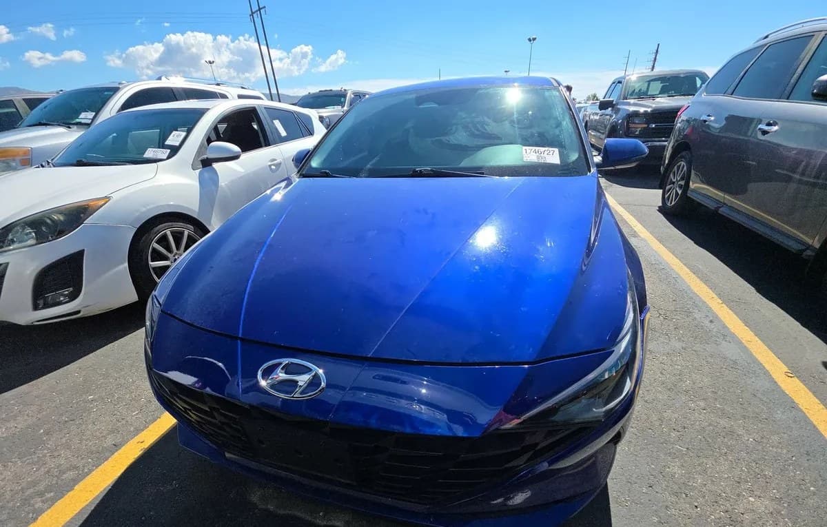 2021 HYUNDAI ELANTRA Limited 3