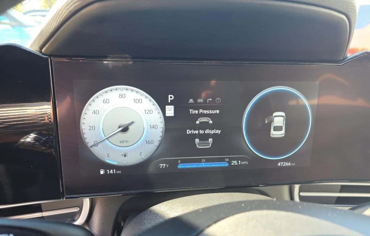 2024 HYUNDAI ELANTRA LIMITED 6