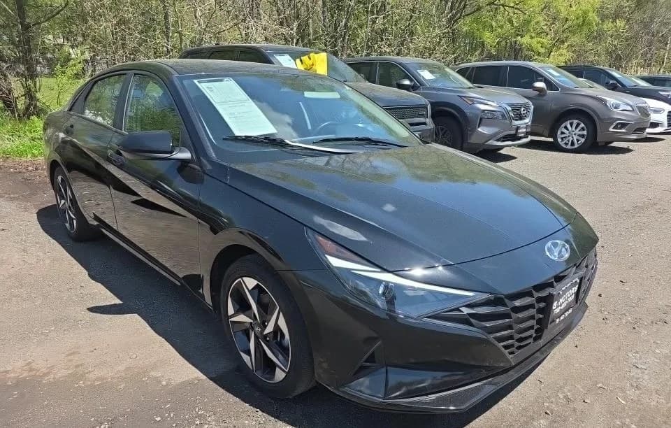 2023 HYUNDAI ELANTRA SEL 4