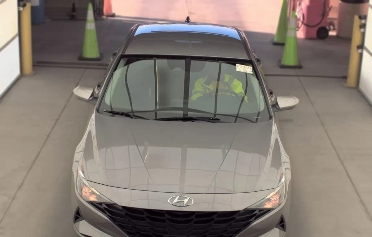 2023 HYUNDAI ELANTRA SEL 3