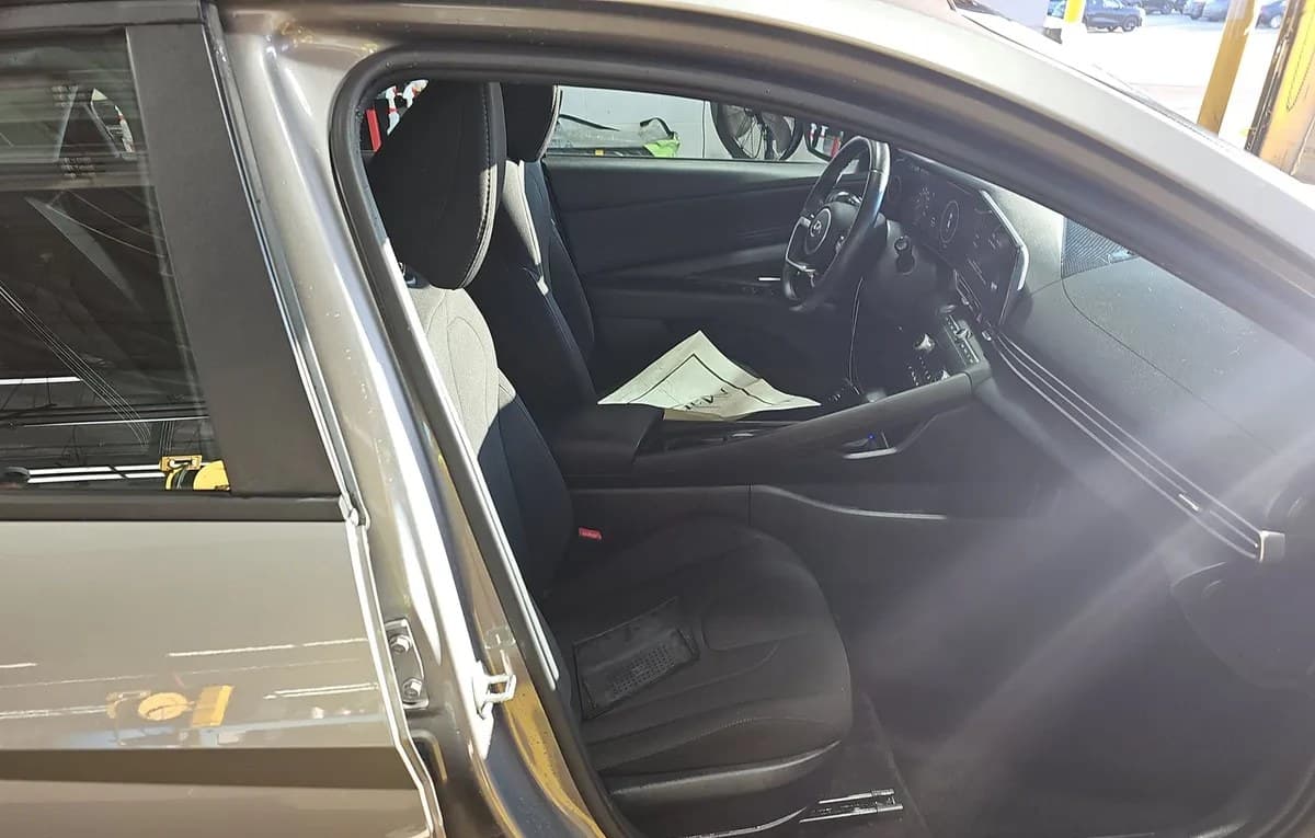 2023 HYUNDAI ELANTRA SEL 5