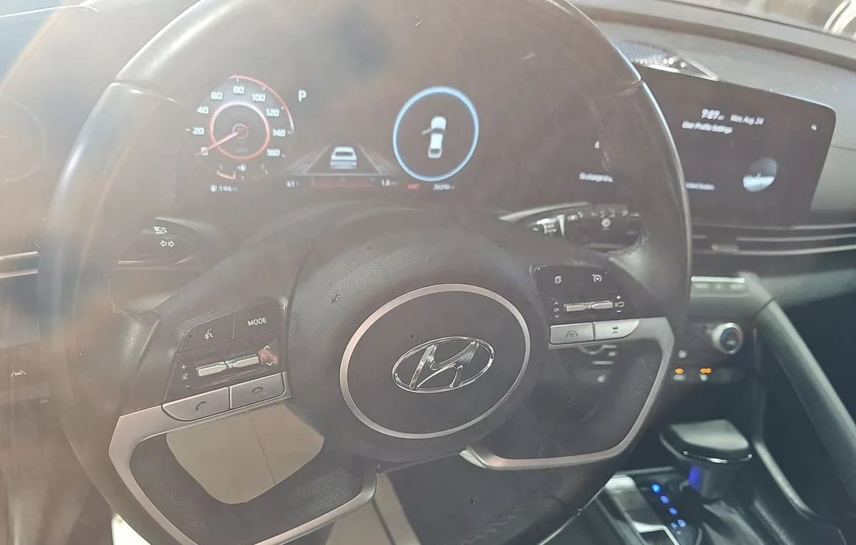 2023 HYUNDAI ELANTRA SEL 7