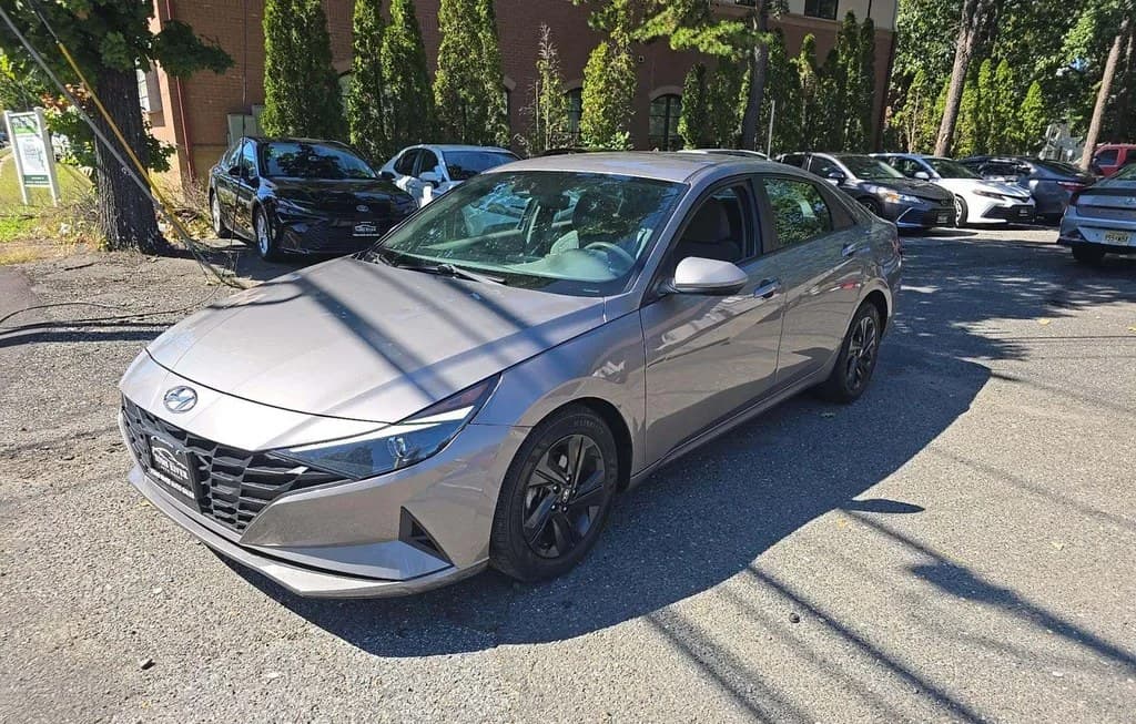 2021 HYUNDAI ELANTRA SEL