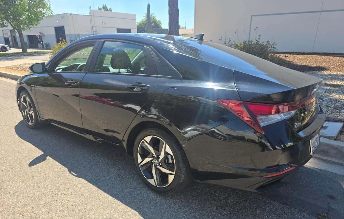 2023 HYUNDAI ELANTRA SEL 3