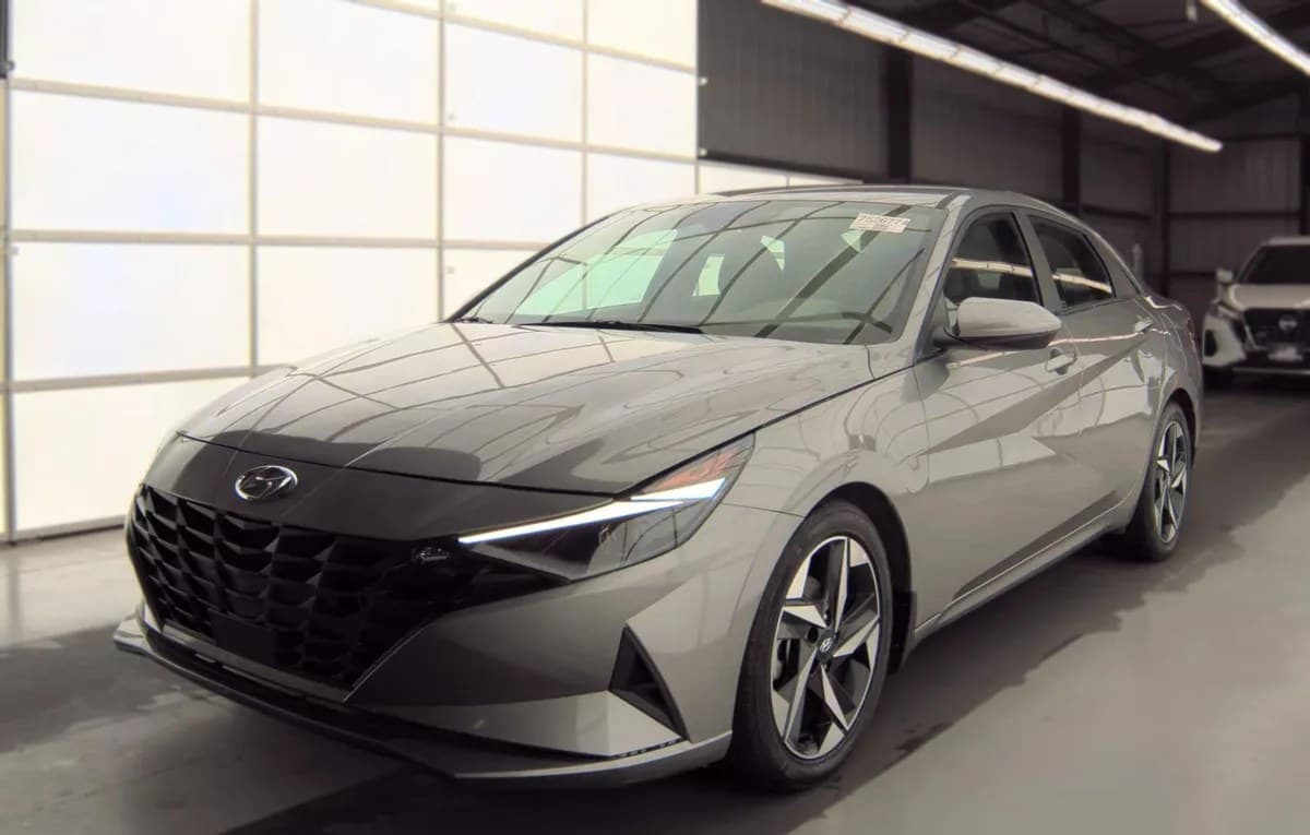2023 HYUNDAI ELANTRA SEL 2