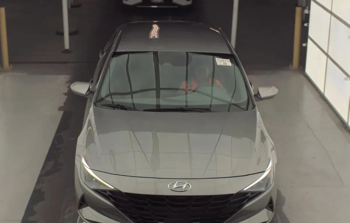 2023 HYUNDAI ELANTRA SEL 3