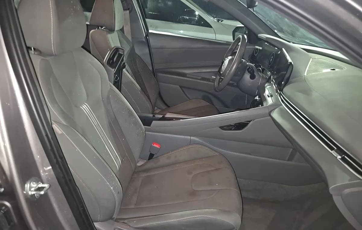 2023 HYUNDAI ELANTRA SEL 5