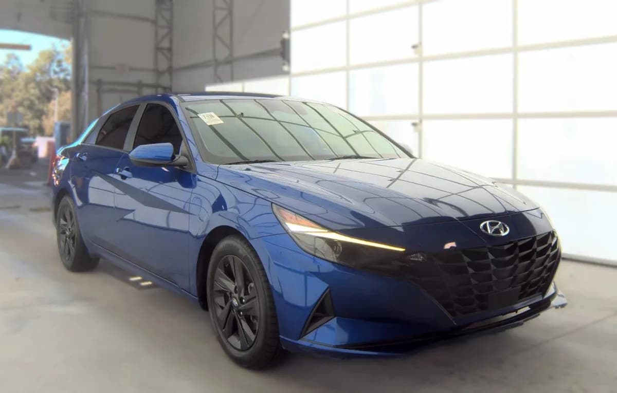 2021 HYUNDAI ELANTRA SEL 4