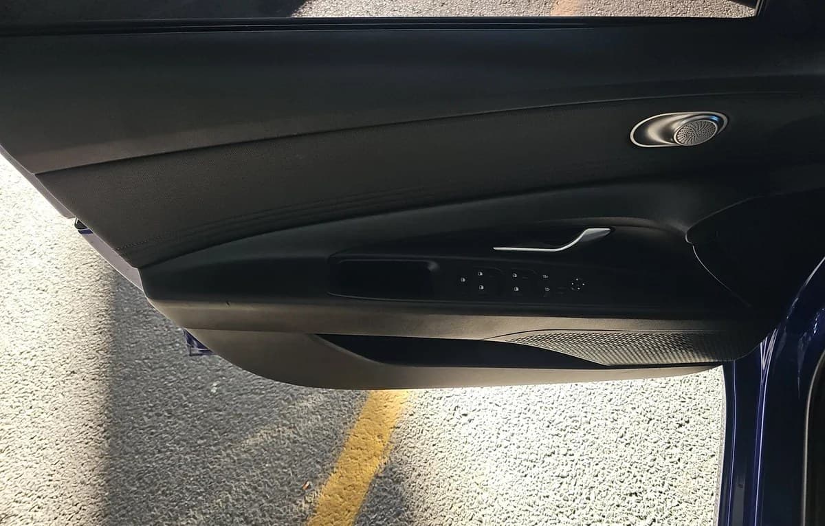 2021 HYUNDAI ELANTRA SEL 6