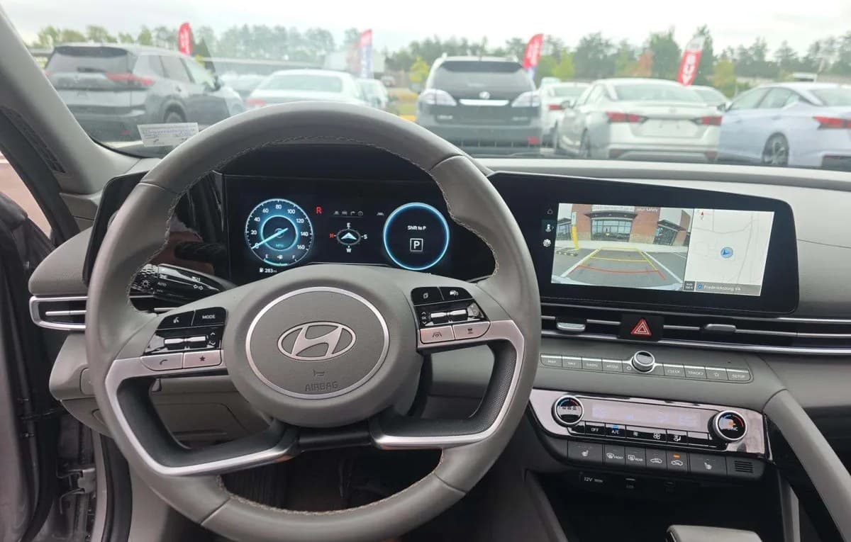 2025 HYUNDAI ELANTRA SEL Convenience 7